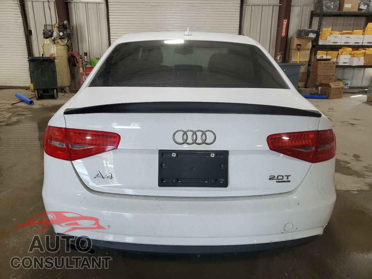 AUDI A4 2013 - WAUFFAFL8DN038341
