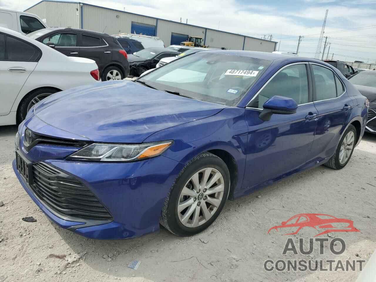 TOYOTA CAMRY 2018 - 4T1B11HK5JU532738