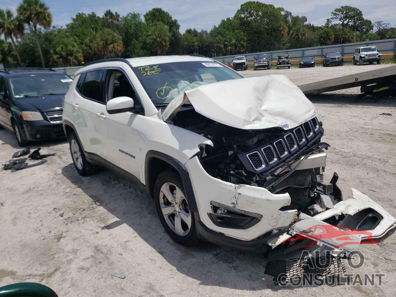 JEEP COMPASS 2018 - 3C4NJDBB4JT320824