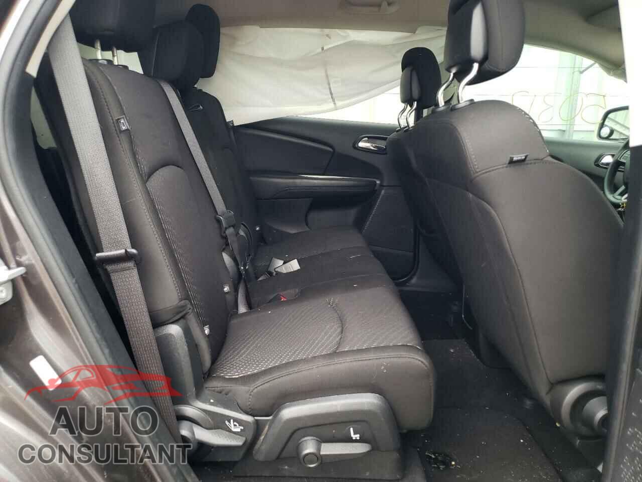 DODGE JOURNEY 2019 - 3C4PDCAB4KT870005