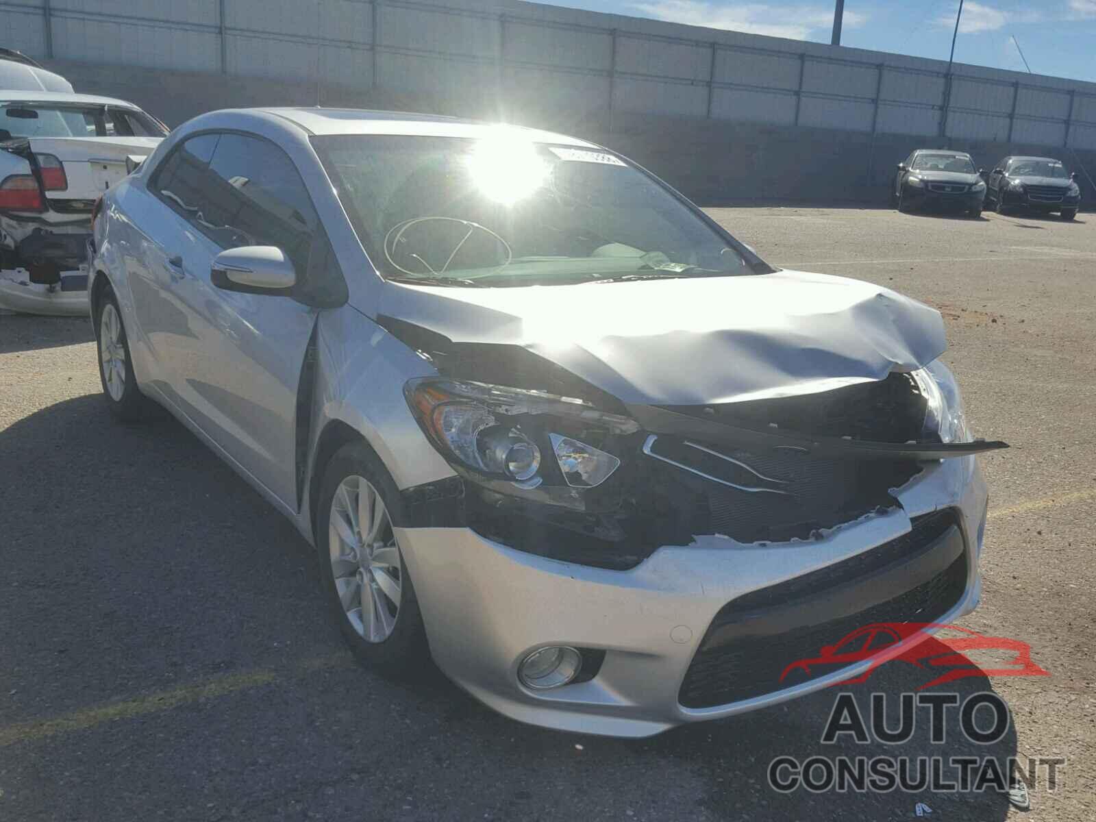 KIA FORTE 2015 - KNAFX6A85F5273019