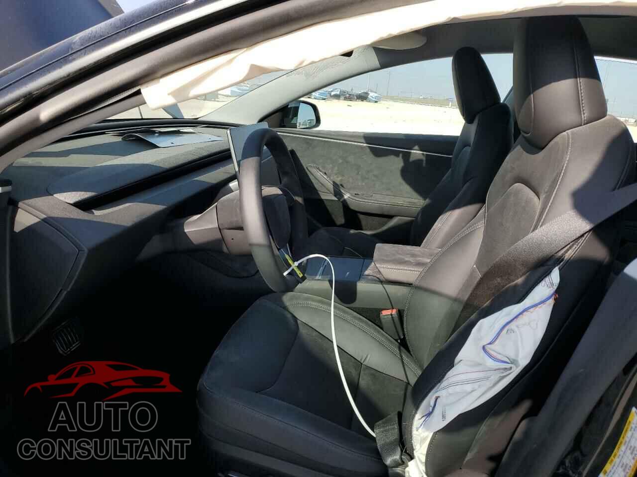 TESLA MODEL 3 2024 - 5YJ3E1EB3RF766303