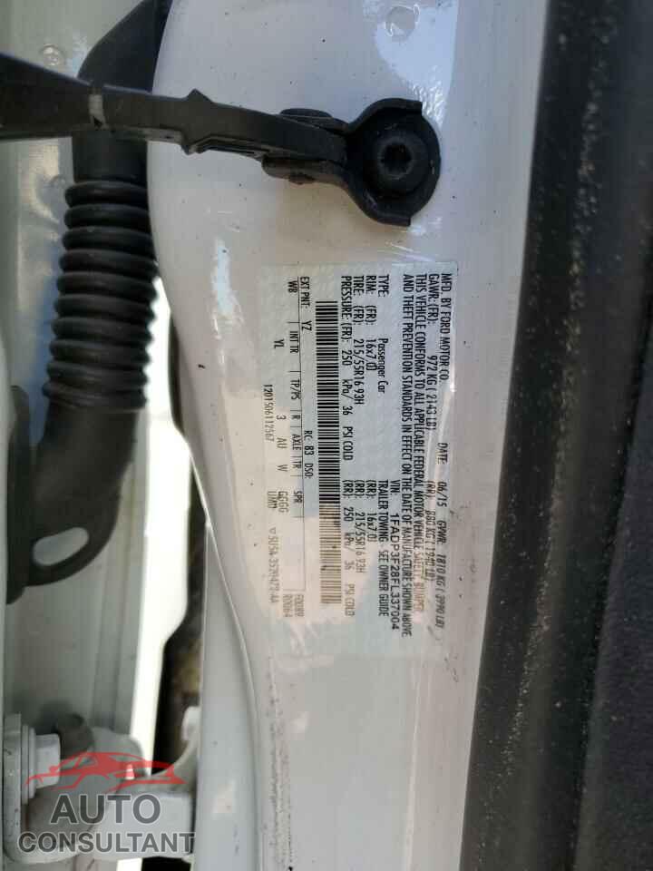 FORD FOCUS 2015 - 1FADP3F28FL337004