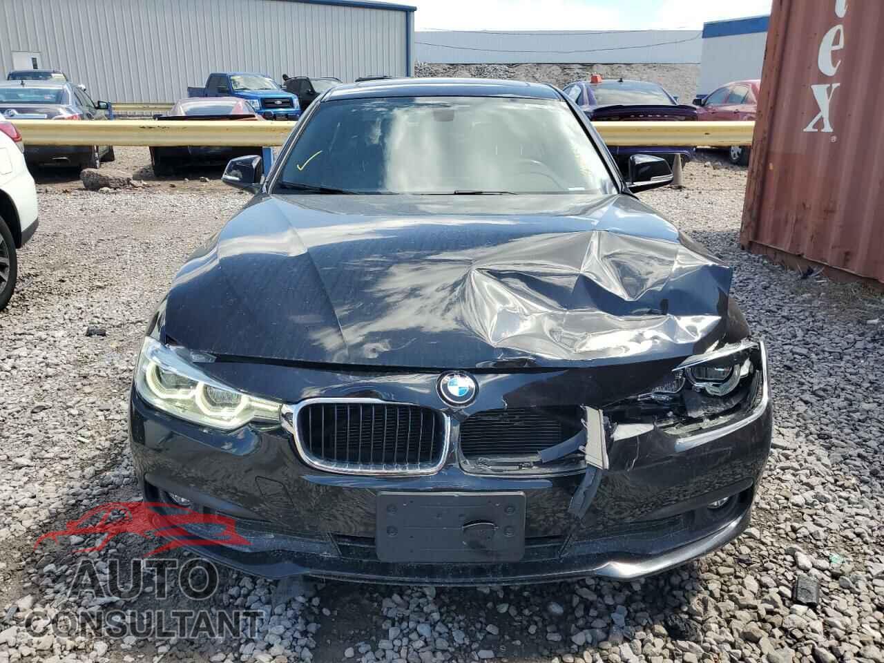 BMW 3 SERIES 2016 - WBA8E1G50GNU11811