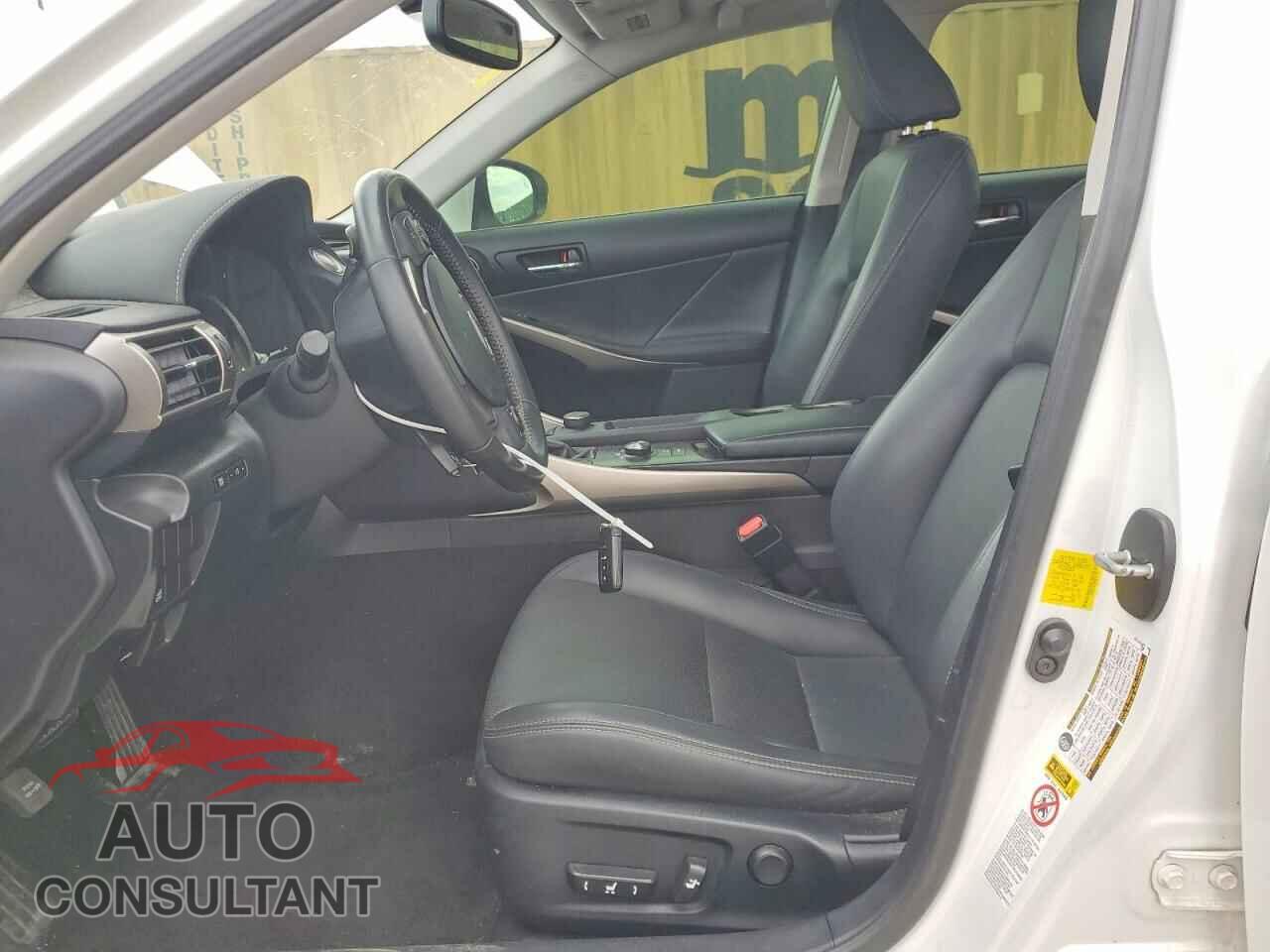LEXUS IS 2015 - JTHCF1D20F5018778