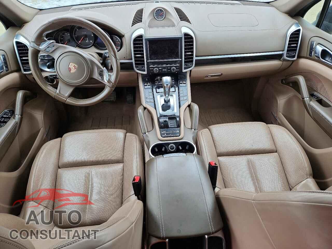 PORSCHE CAYENNE 2013 - WP1AF2A26DLA34283