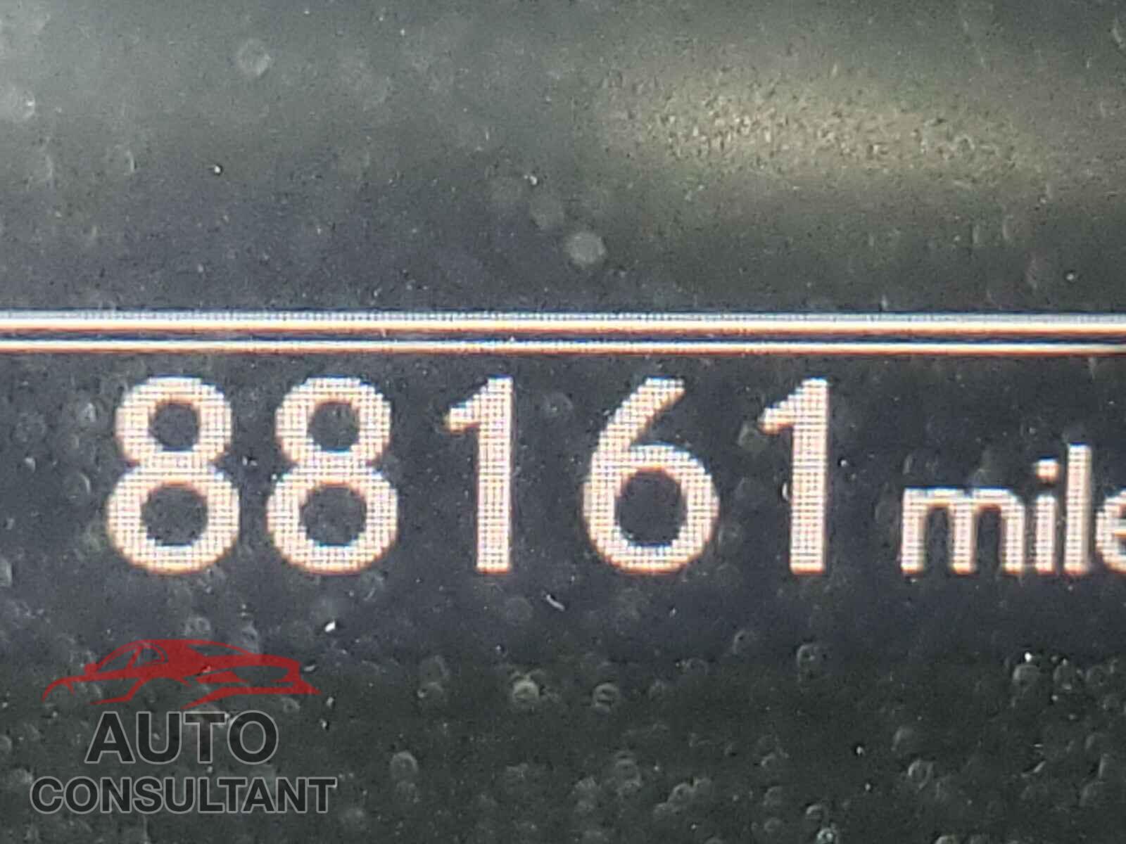LEXUS IS 2016 - JTHBA1D20G5023426