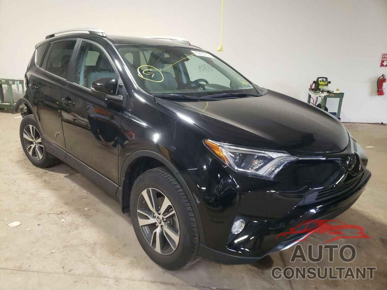 TOYOTA RAV4 2018 - 2T3RFREV6JW780615