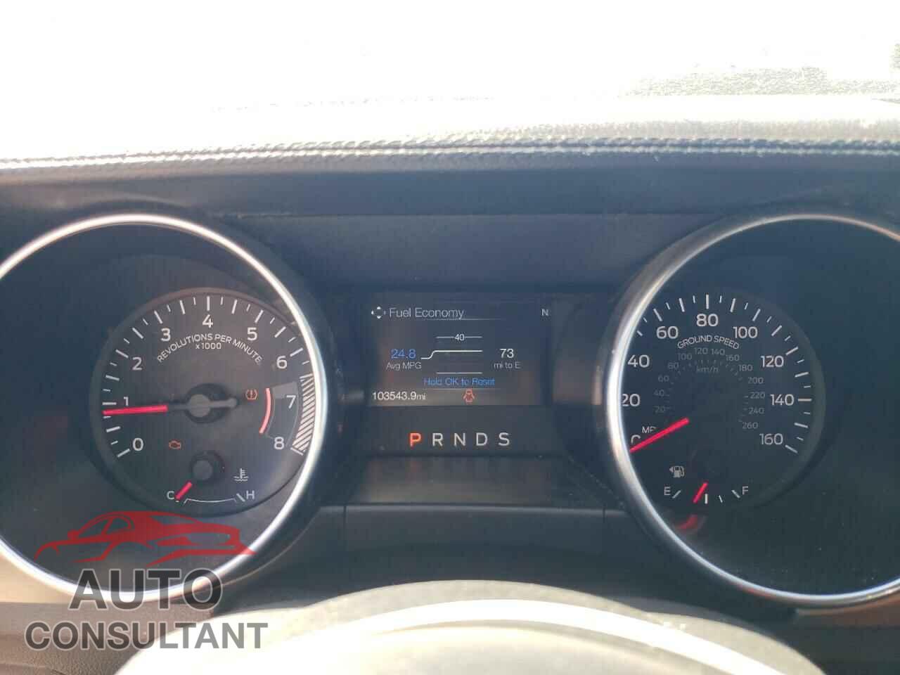 FORD MUSTANG 2018 - 1FATP8UH2J5111747