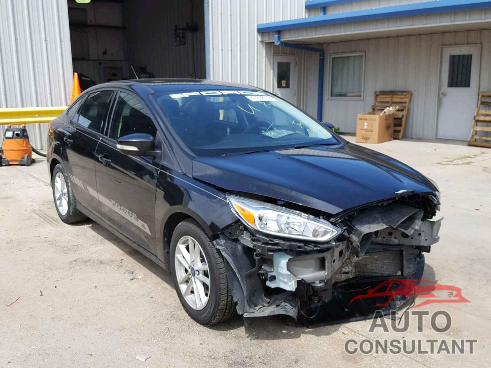 FORD FOCUS 2015 - 1FADP3F26FL335722