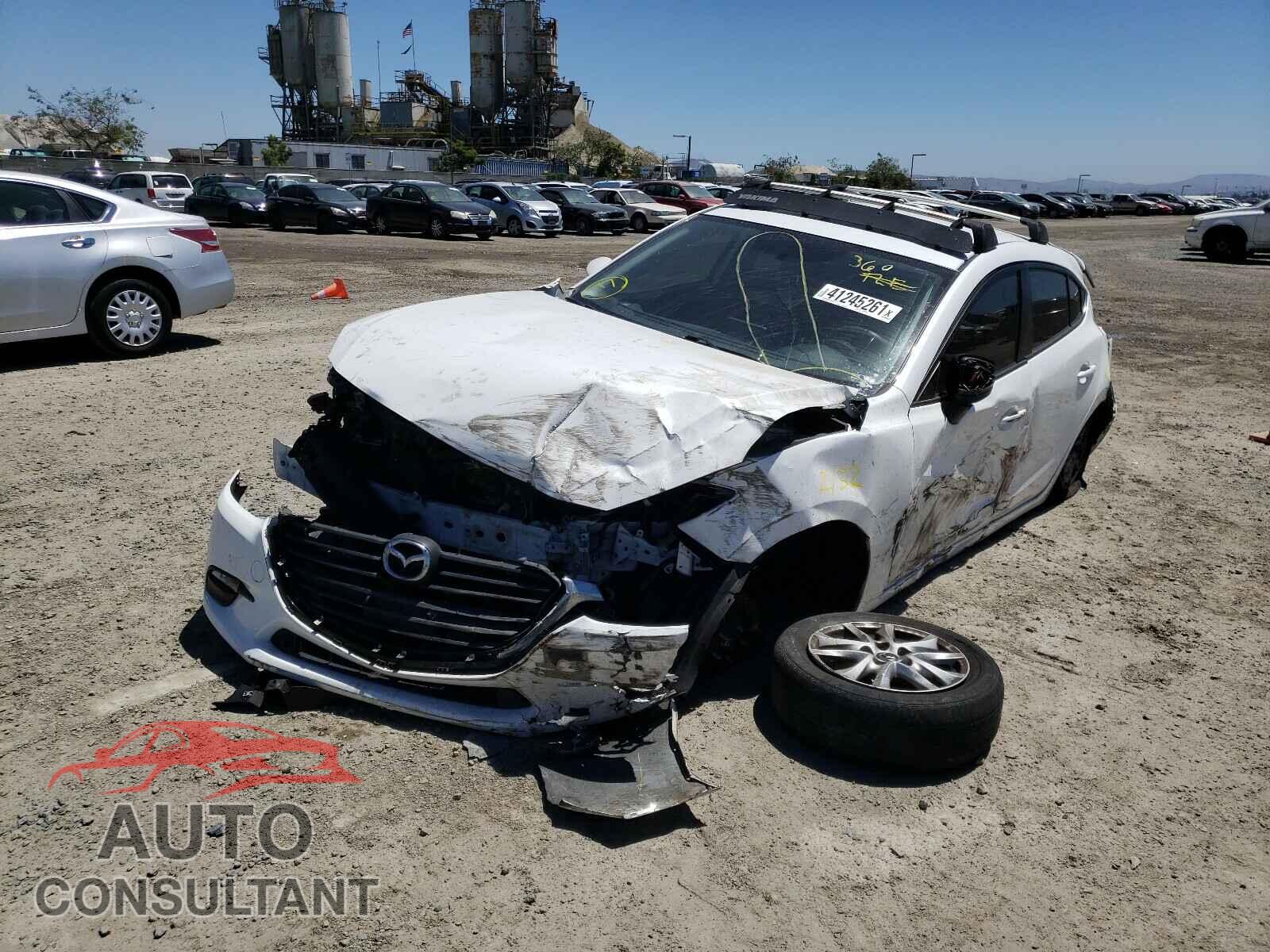 MAZDA 3 2017 - 3MZBN1K72HM157657