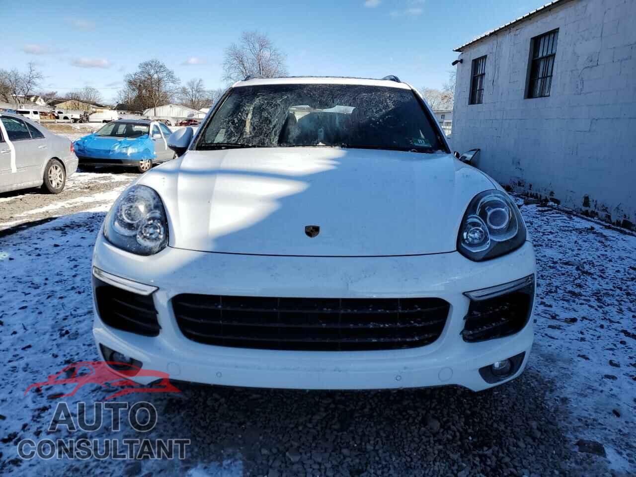 PORSCHE CAYENNE 2016 - WP1AA2A28GKA11872