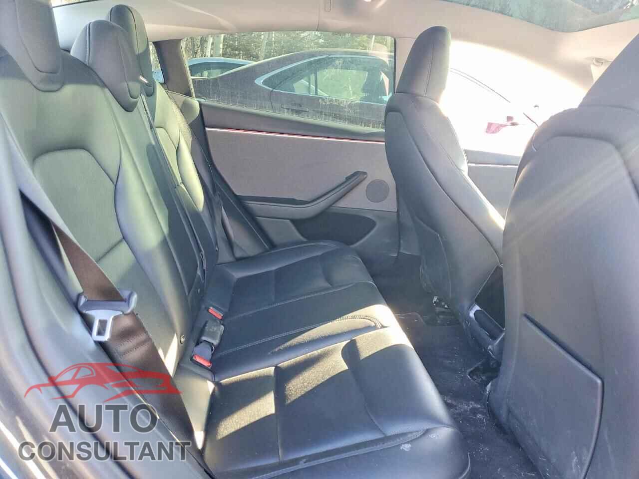 TESLA MODEL 3 2024 - LRW3E7FA6RC093865