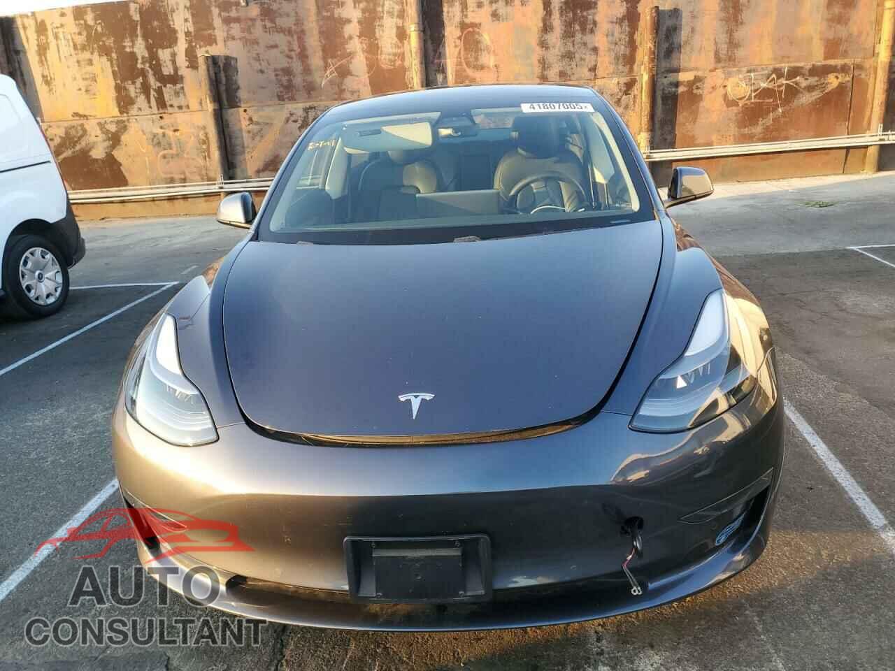 TESLA MODEL 3 2021 - 5YJ3E1EA4MF996612