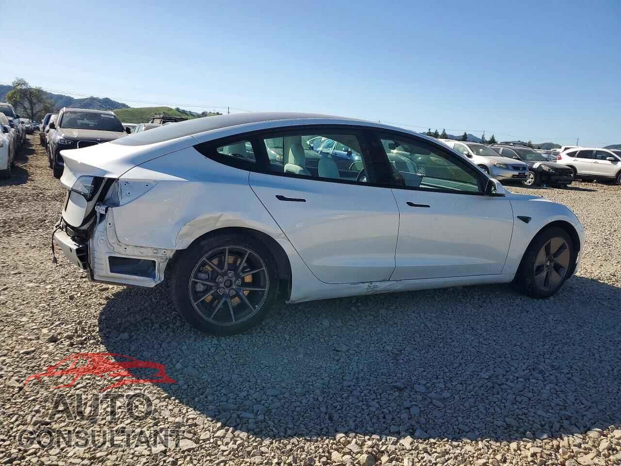 TESLA MODEL 3 2022 - 5YJ3E1EA4NF347197