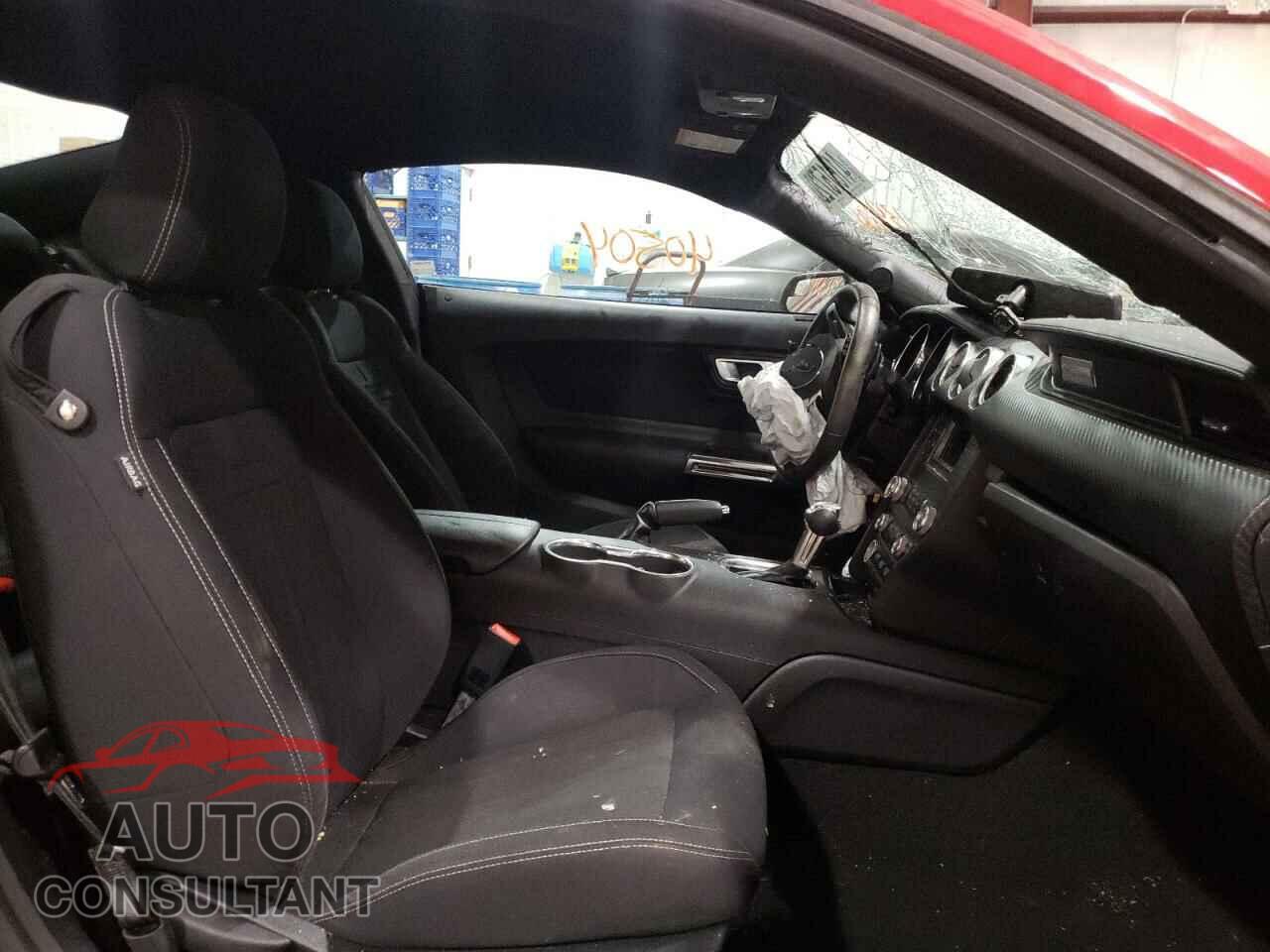 FORD MUSTANG 2019 - 1FA6P8TH9K5134281