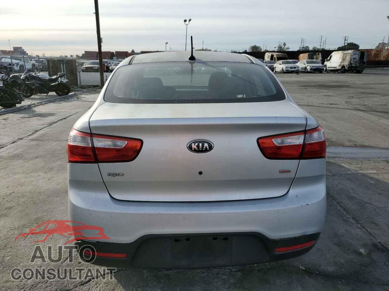 KIA RIO 2013 - KNADM4A32D6255092