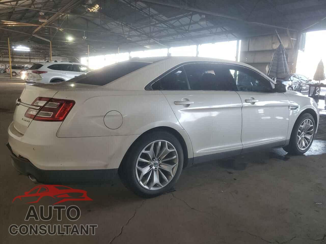FORD TAURUS 2016 - 1FAHP2F84GG104635