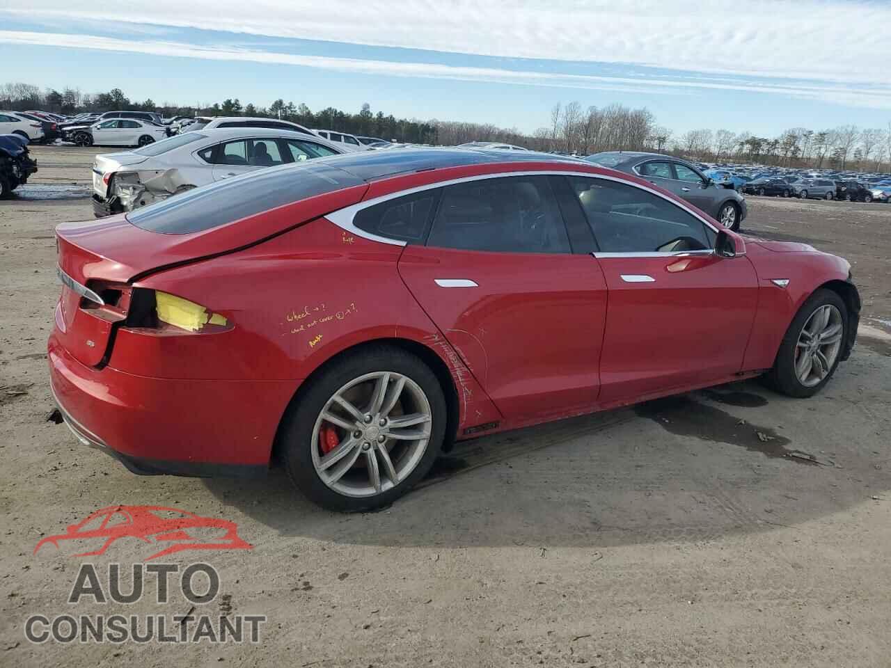 TESLA MODEL S 2013 - 5YJSA1CN6DFP09932