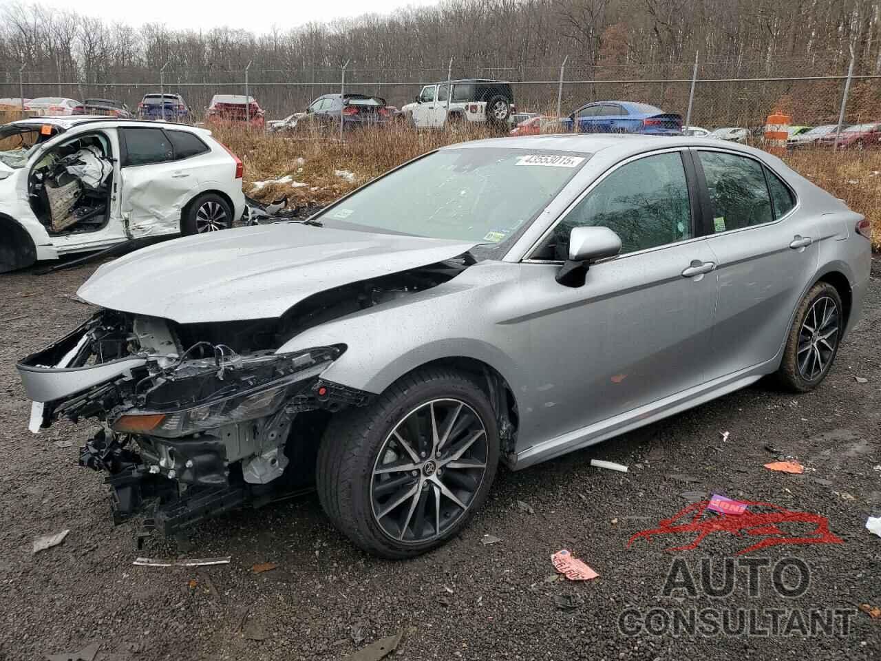 TOYOTA CAMRY 2022 - 4T1G11AK3NU059945