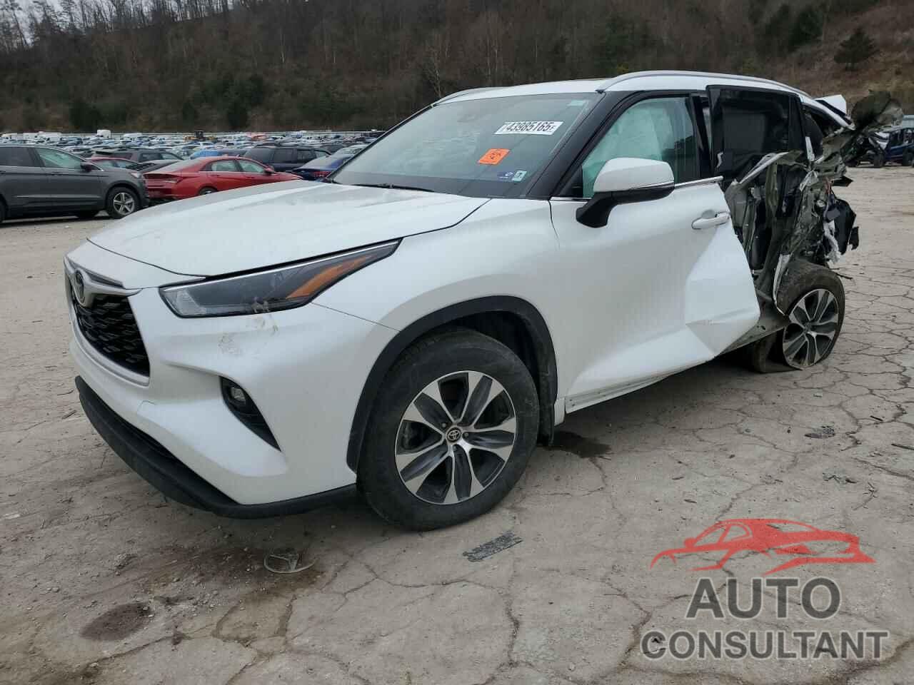 TOYOTA HIGHLANDER 2022 - 5TDGZRBH4NS576979