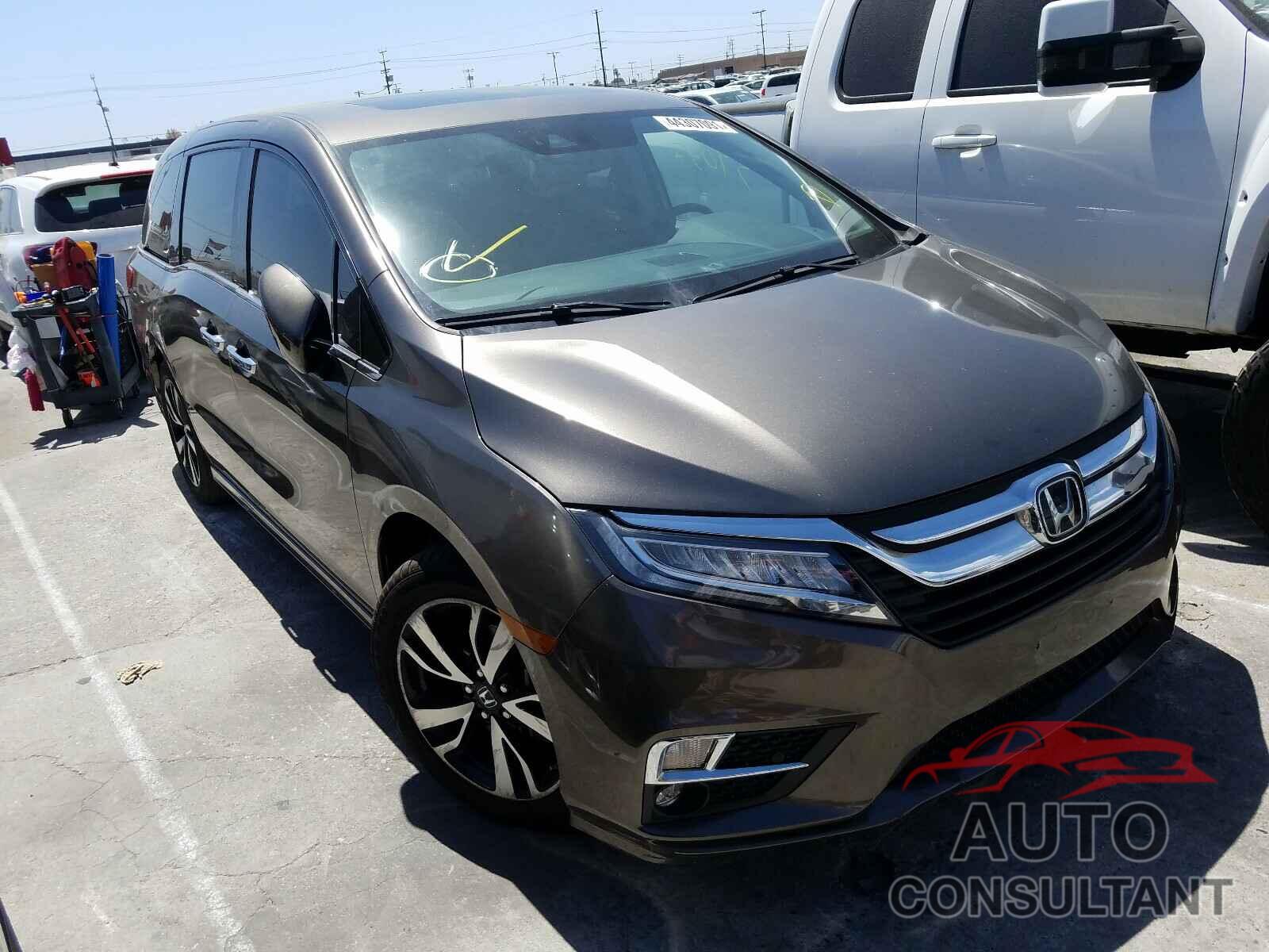 HONDA ODYSSEY 2018 - 5FNRL6H94JB047622