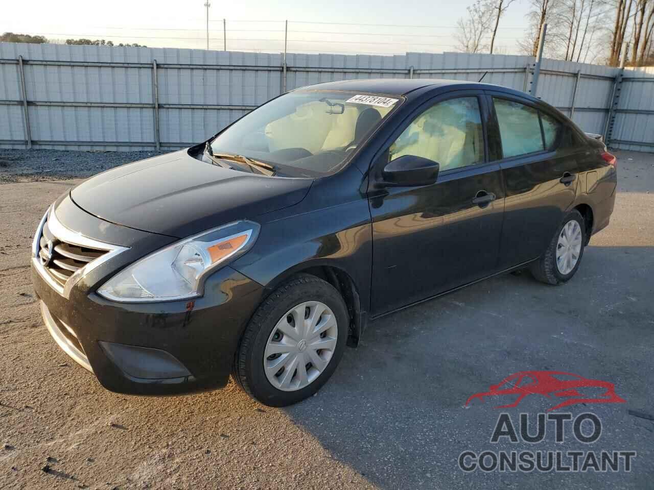 NISSAN VERSA 2017 - 3N1CN7AP4HL868930