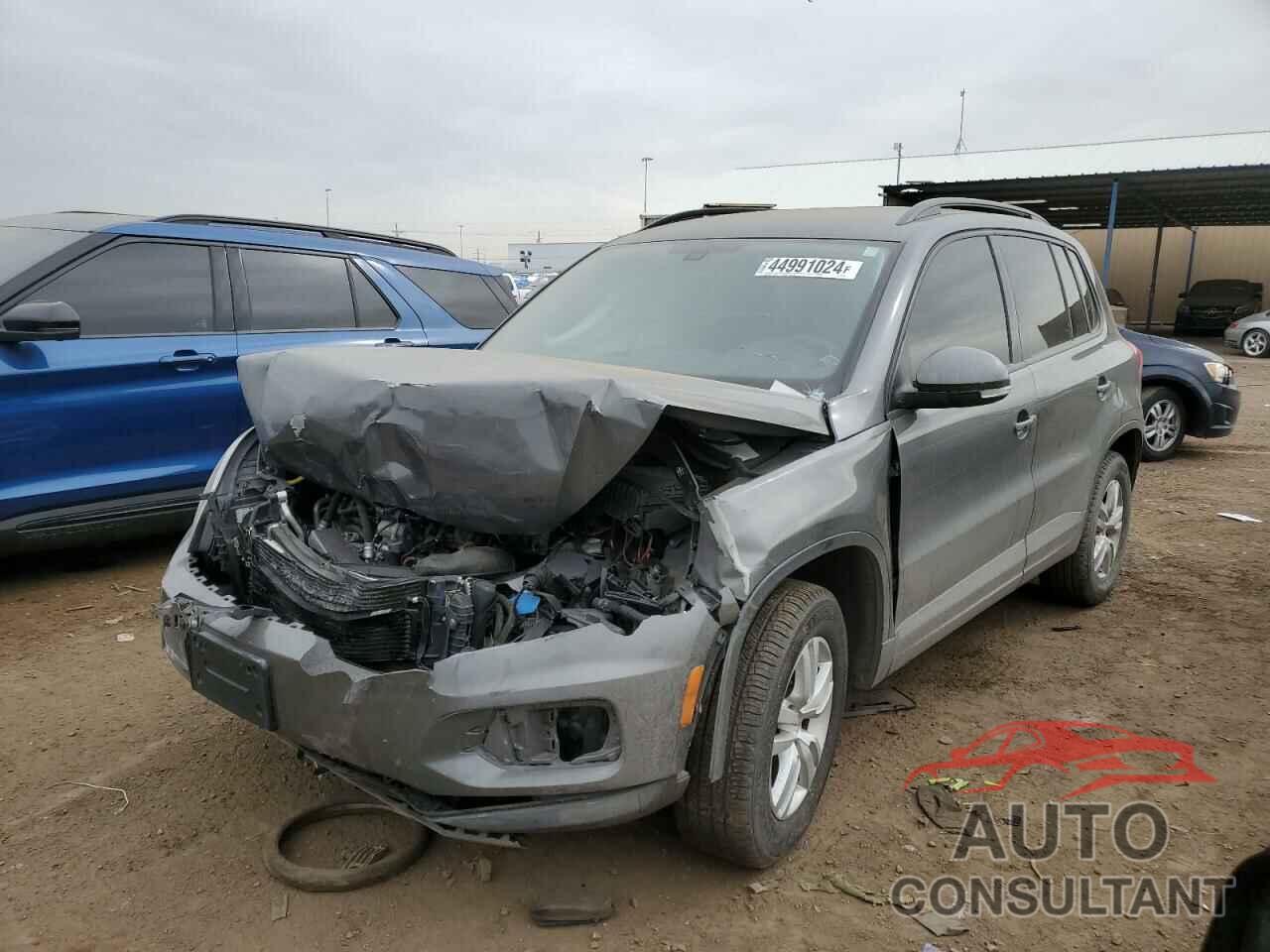 VOLKSWAGEN TIGUAN 2016 - WVGBV7AX5GW527937