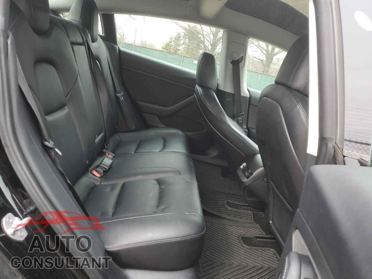 TESLA MODEL 3 2021 - 5YJ3E1EA3MF977307