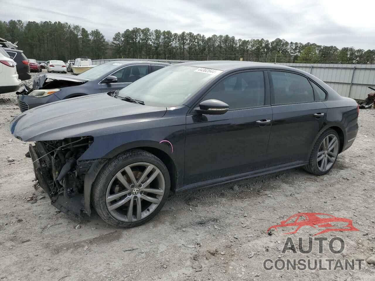 VOLKSWAGEN PASSAT 2018 - 1VWAA7A30JC008549