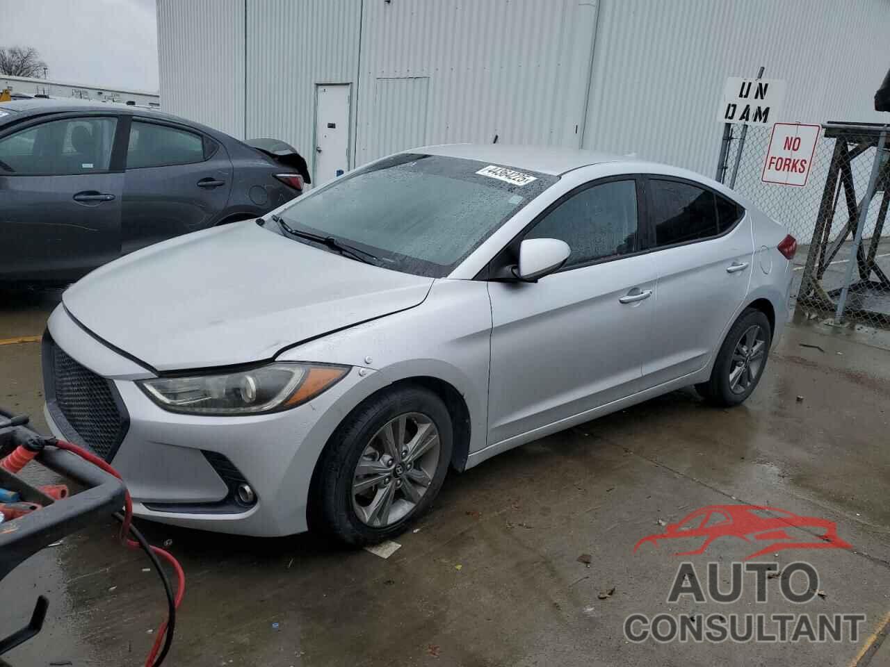 HYUNDAI ELANTRA 2017 - KMHD74LF7HU086010