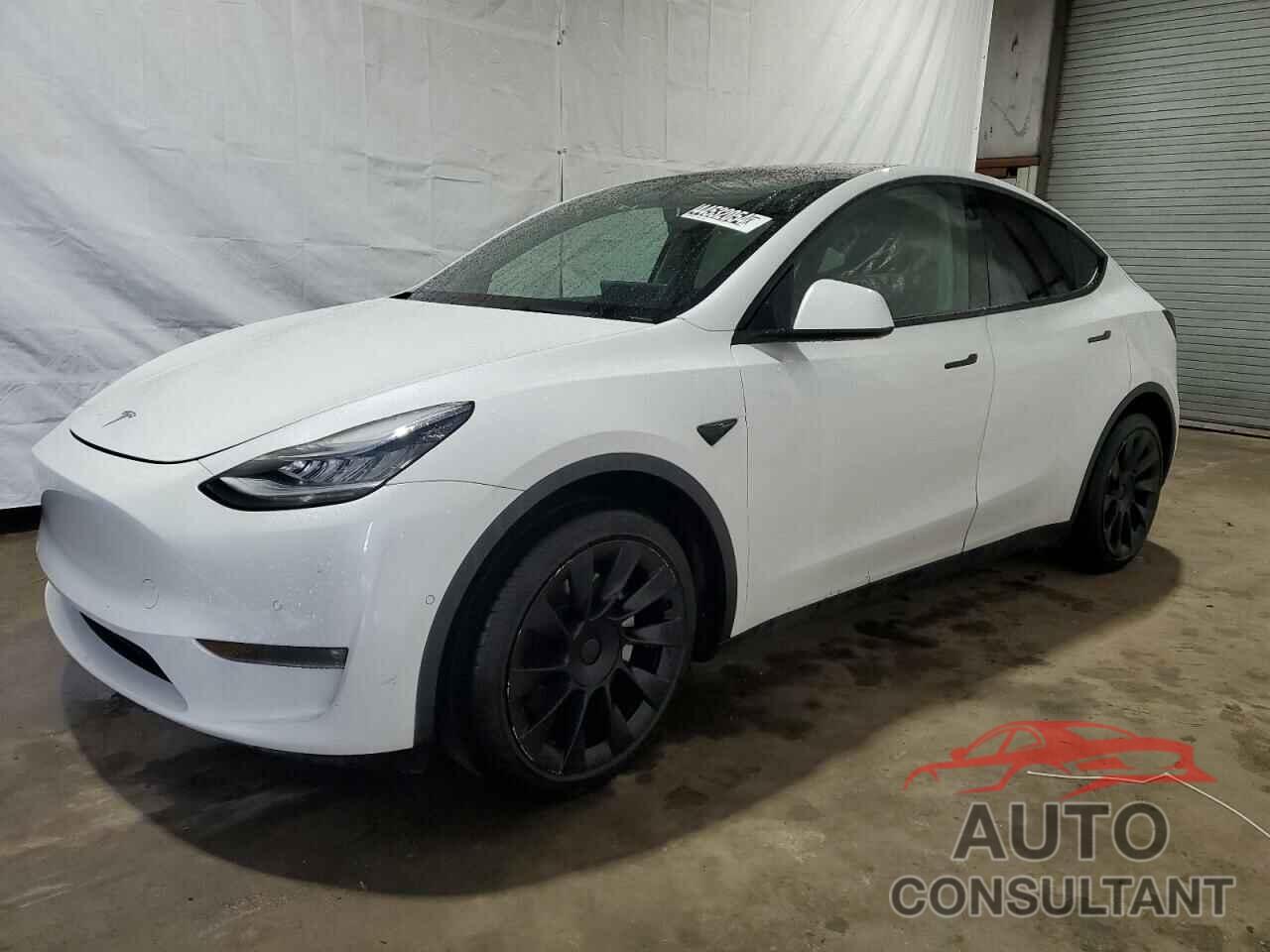 TESLA MODEL Y 2021 - 5YJYGAEE7MF243899