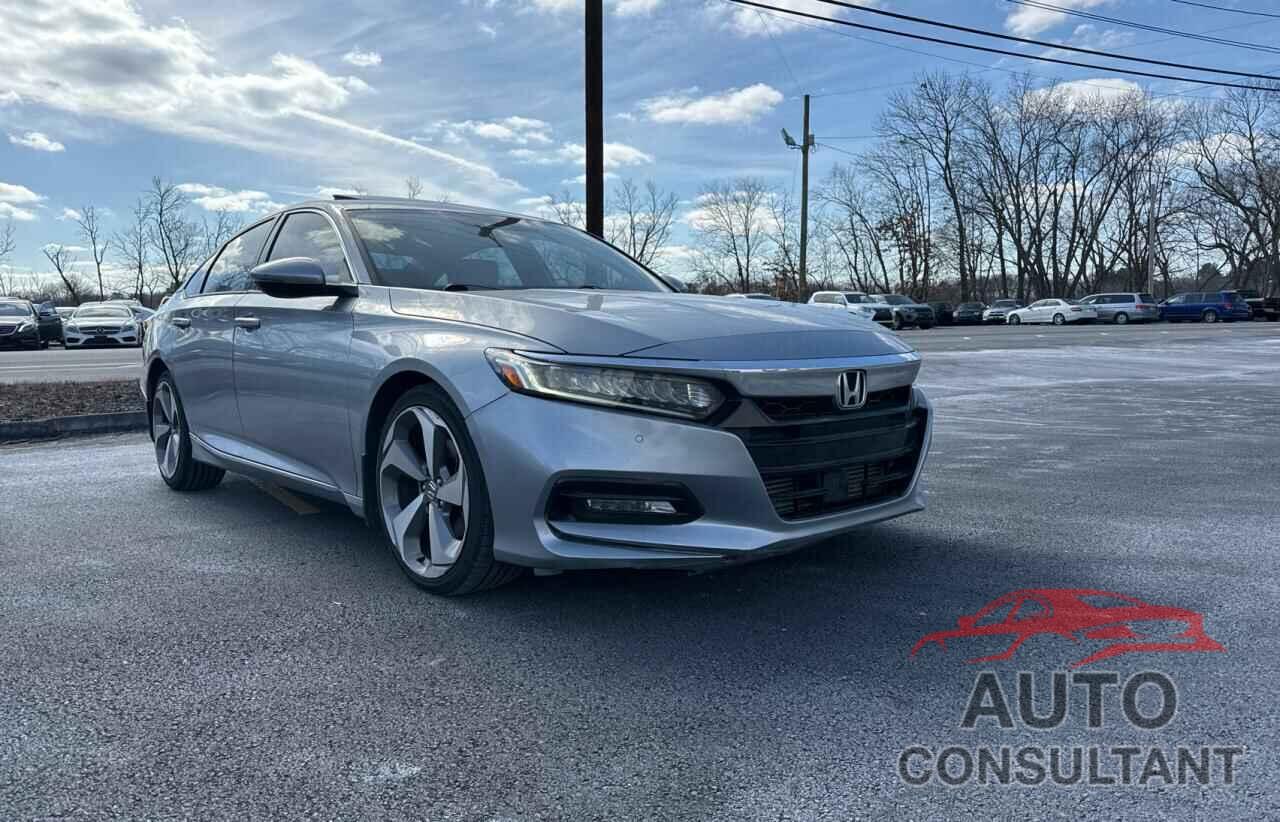 HONDA ACCORD 2018 - 1HGCV1F93JA006382
