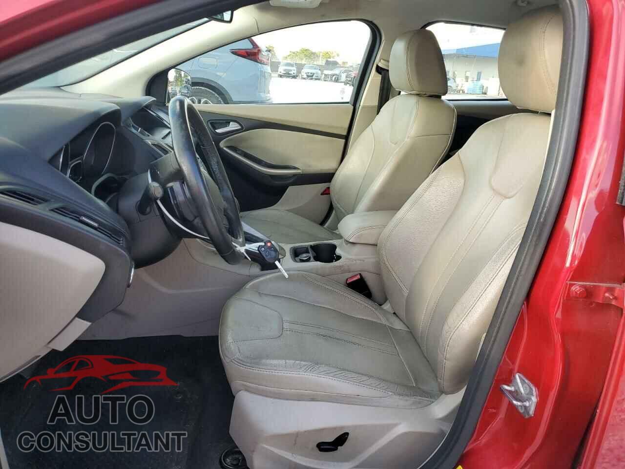 FORD FOCUS 2012 - 1FAHP3M29CL462464