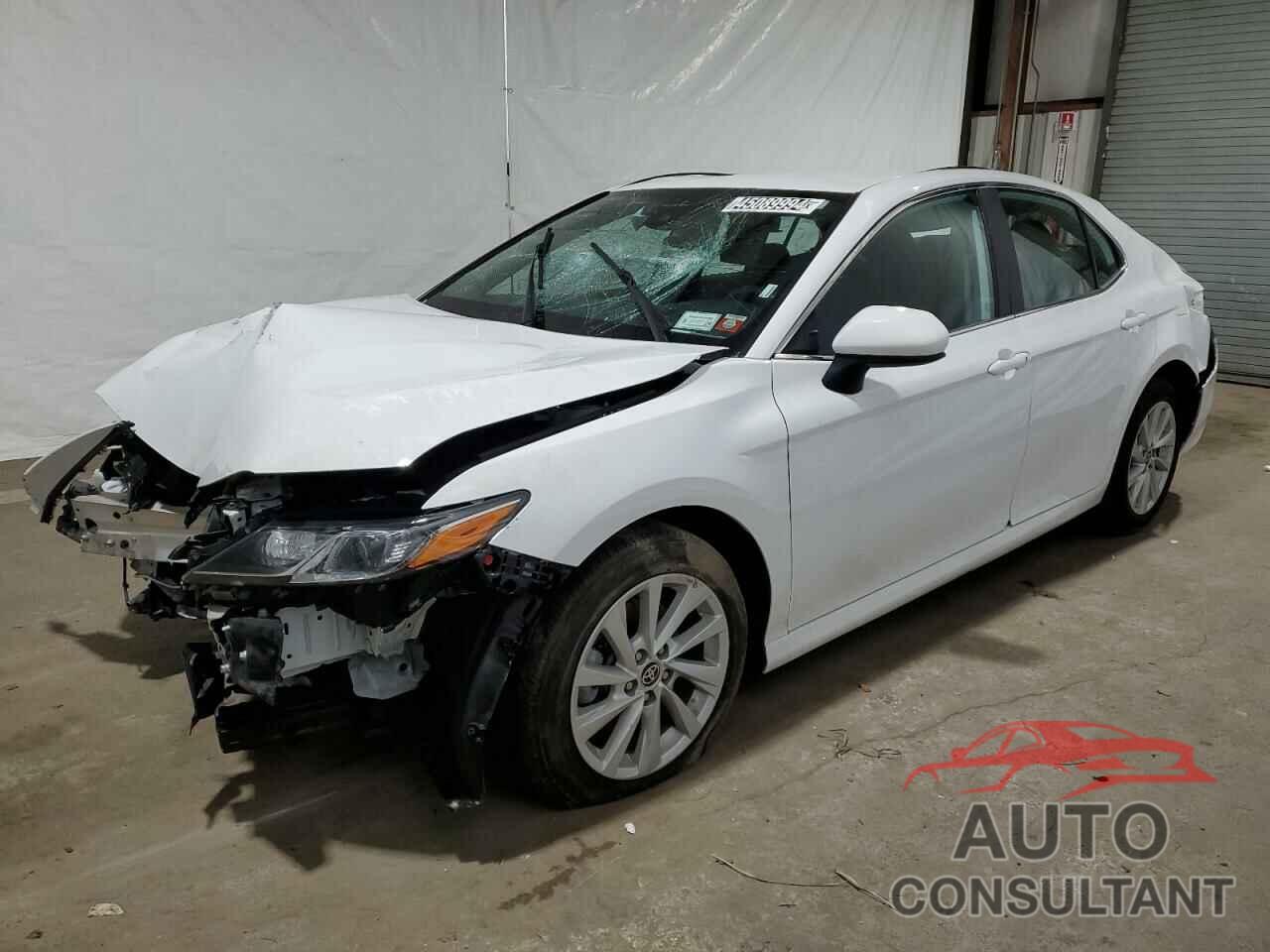 TOYOTA CAMRY 2022 - 4T1C11AK1NU695519