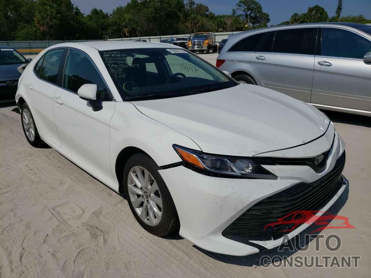 TOYOTA CAMRY 2019 - 4T1B11HK7KU830323