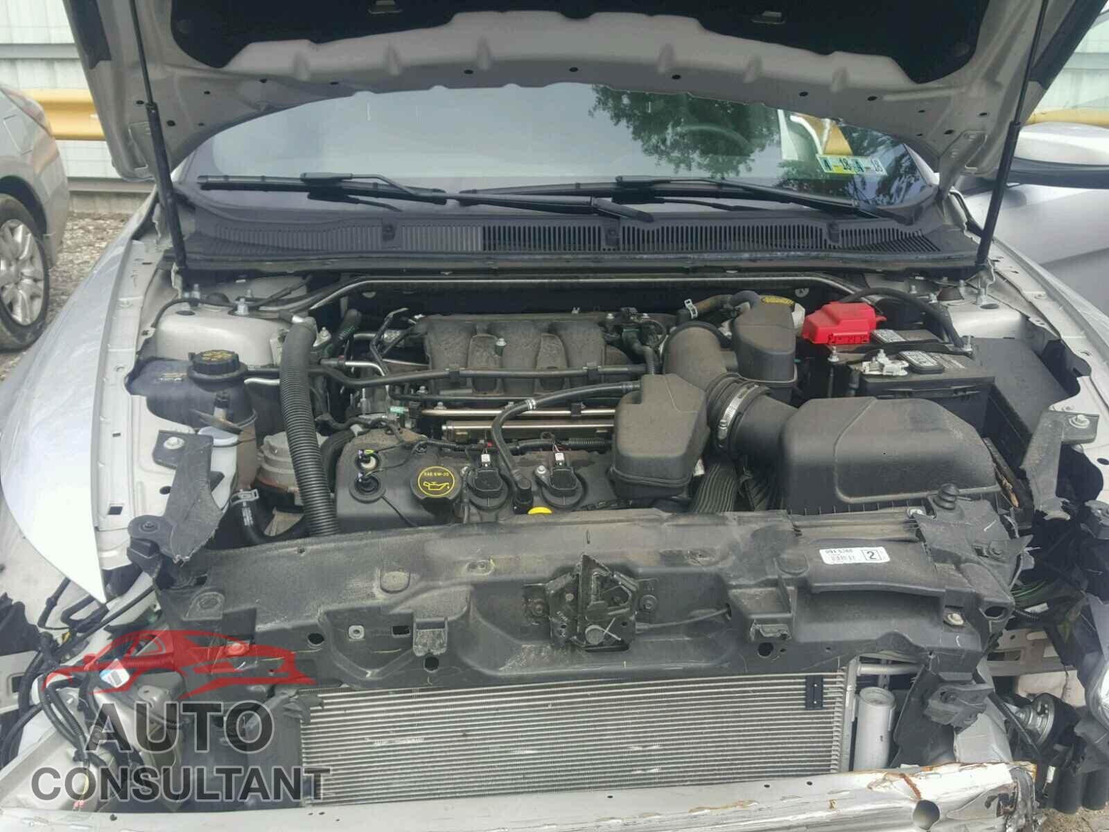 FORD TAURUS 2017 - 1FAHP2E88HG121005