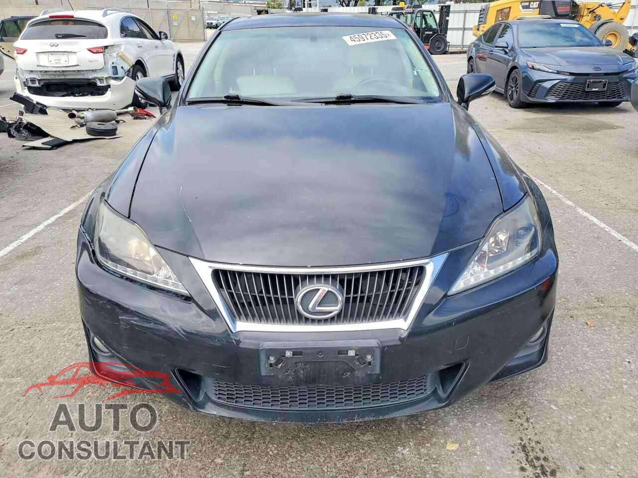 LEXUS IS 2011 - JTHBF5C25B5139689