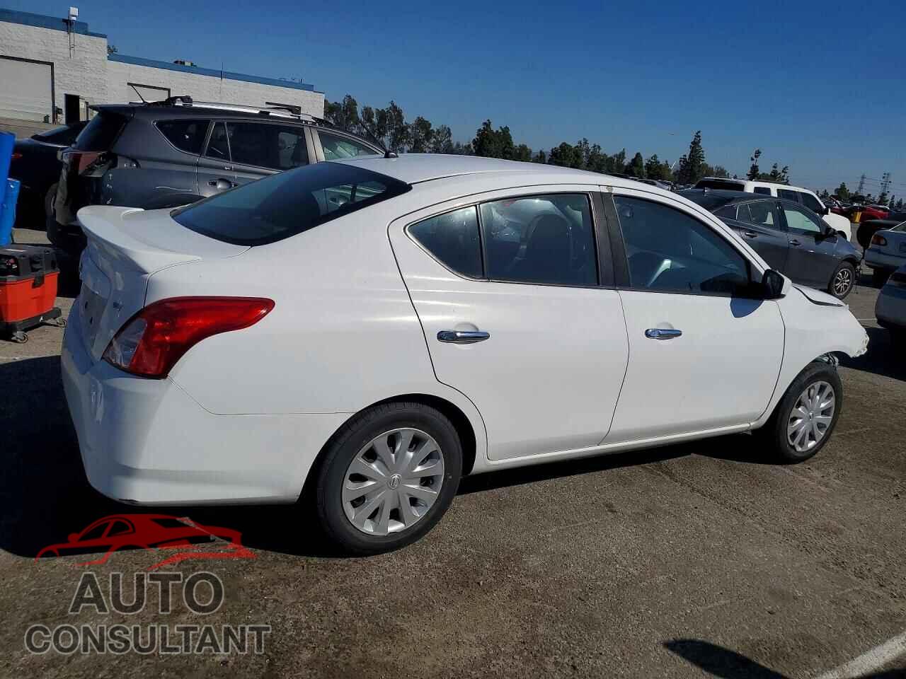 NISSAN VERSA 2017 - 3N1CN7AP3HL837233