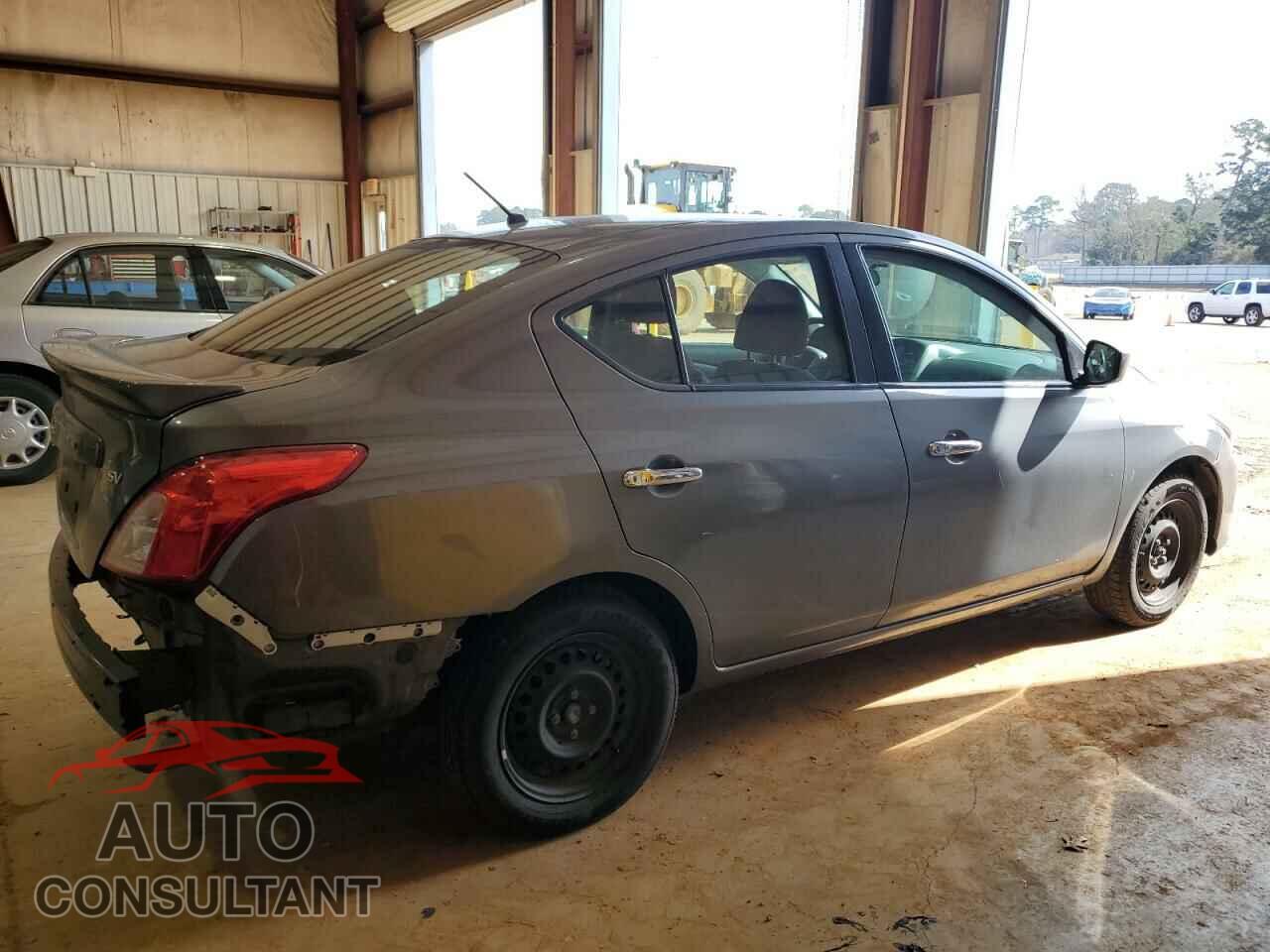 NISSAN VERSA 2019 - 3N1CN7AP3KL840740