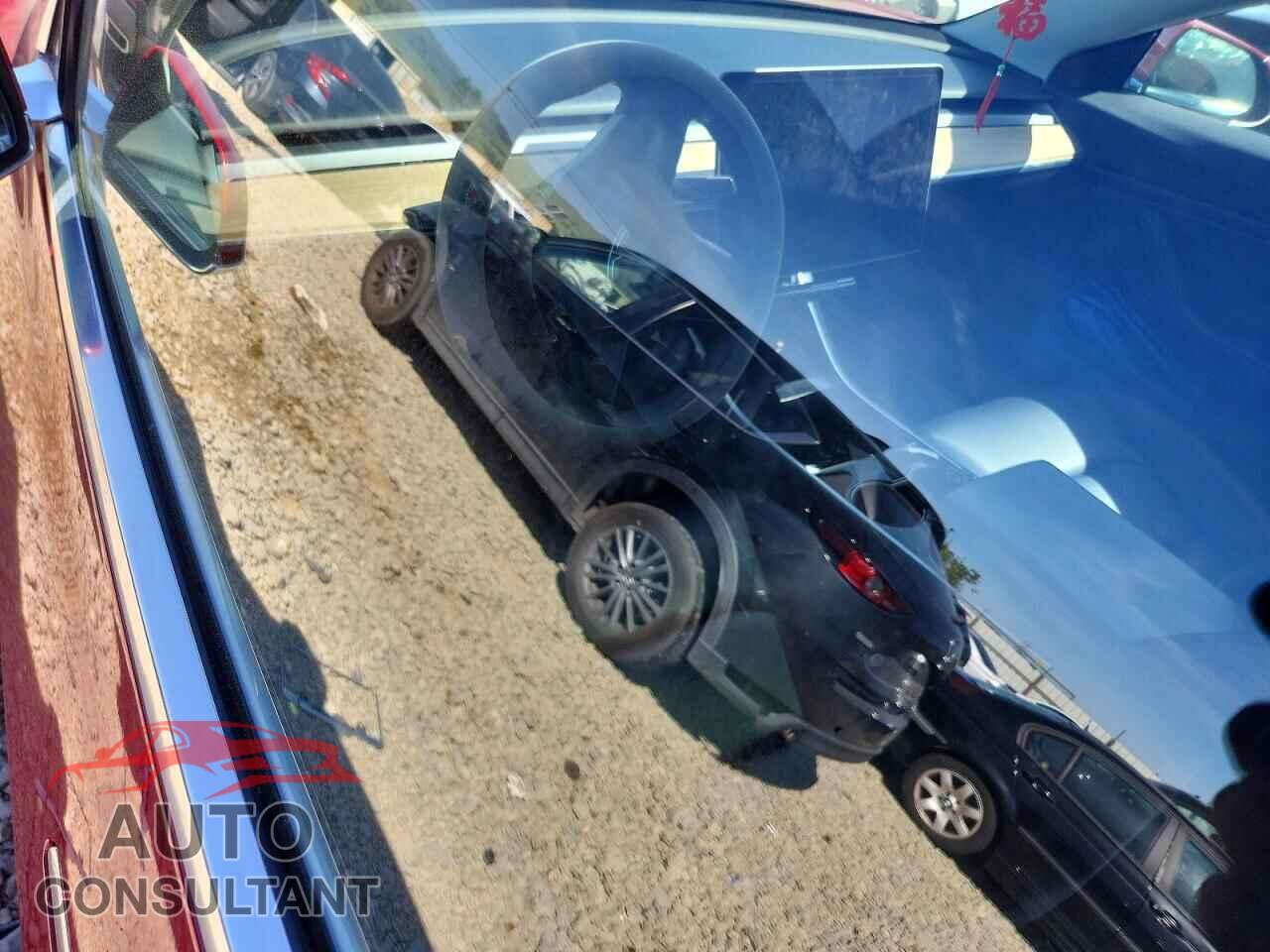 TESLA MODEL 3 2019 - 5YJ3E1EA3KF536919