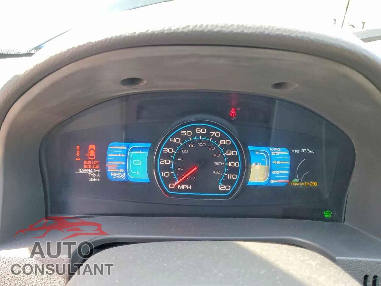 FORD FUSION 2010 - 3FADP0L32AR351552