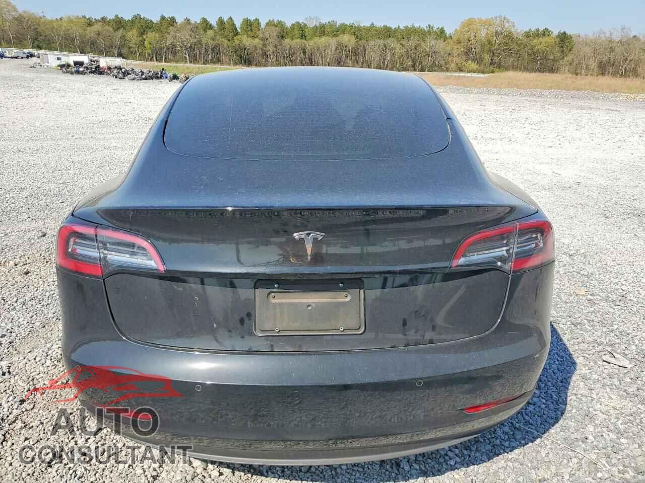 TESLA MODEL 3 2021 - 5YJ3E1EA8MF875159