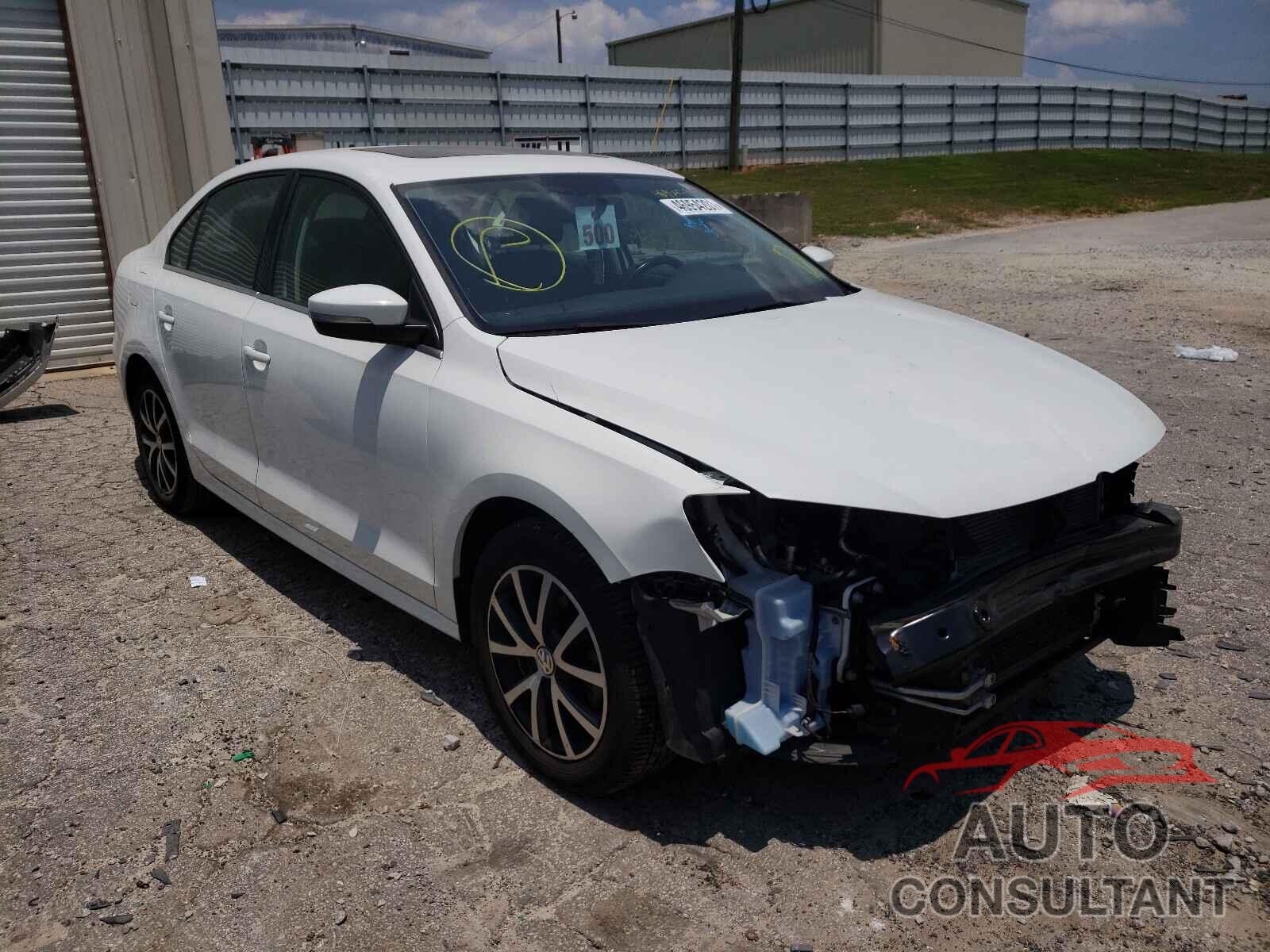 VOLKSWAGEN JETTA 2018 - 3VWDB7AJ5JM248722