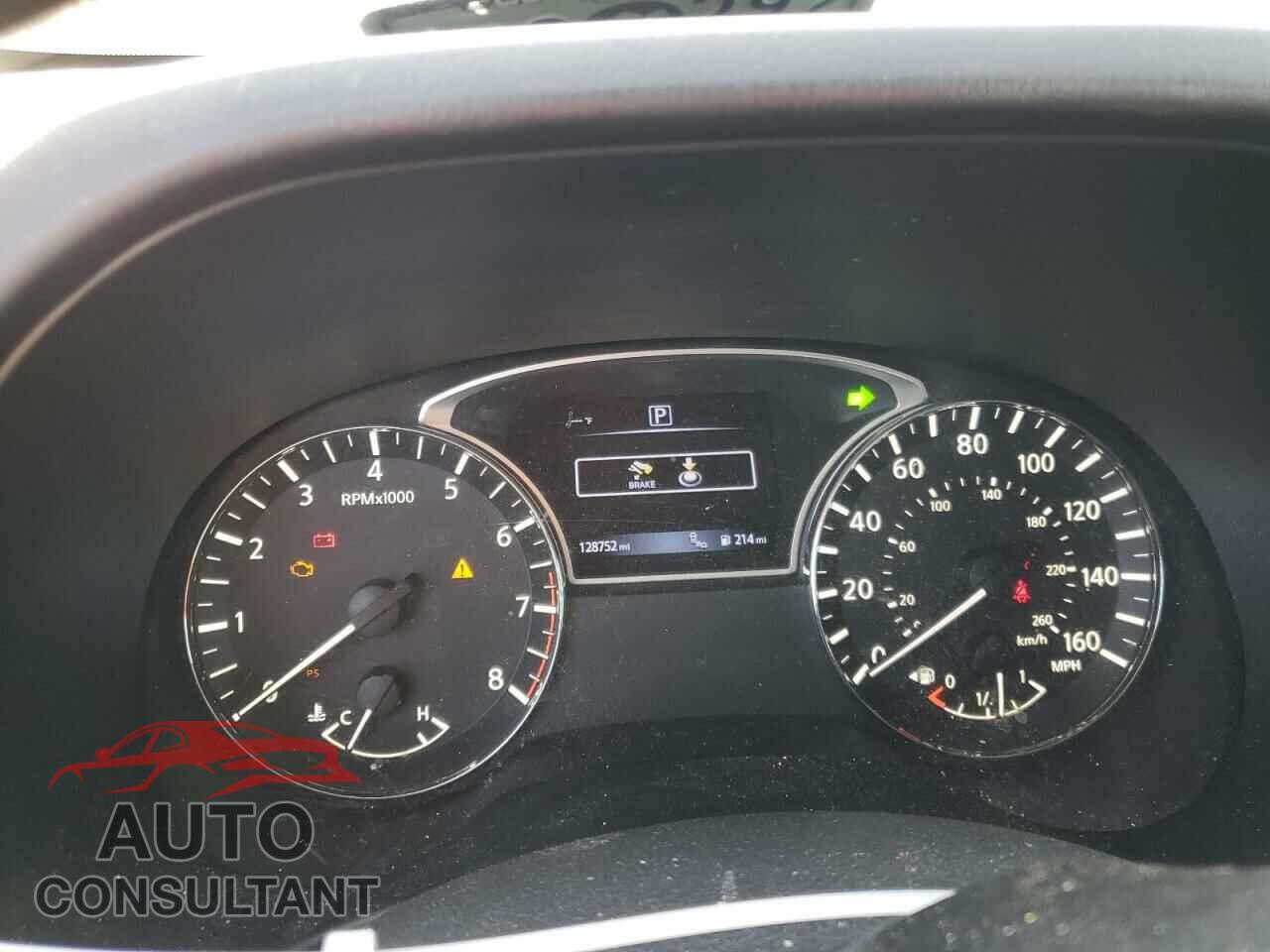 NISSAN PATHFINDER 2017 - 5N1DR2MN1HC676603