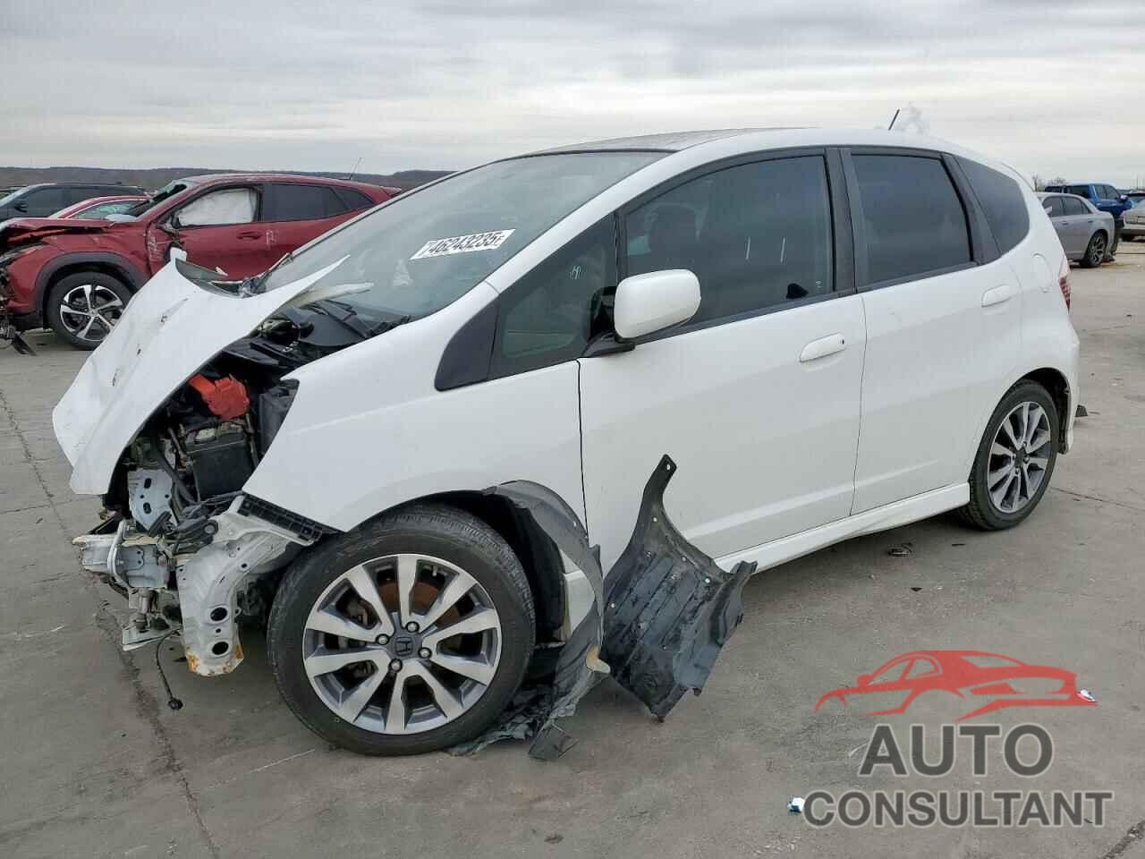 HONDA FIT 2013 - JHMGE8H51DC016337
