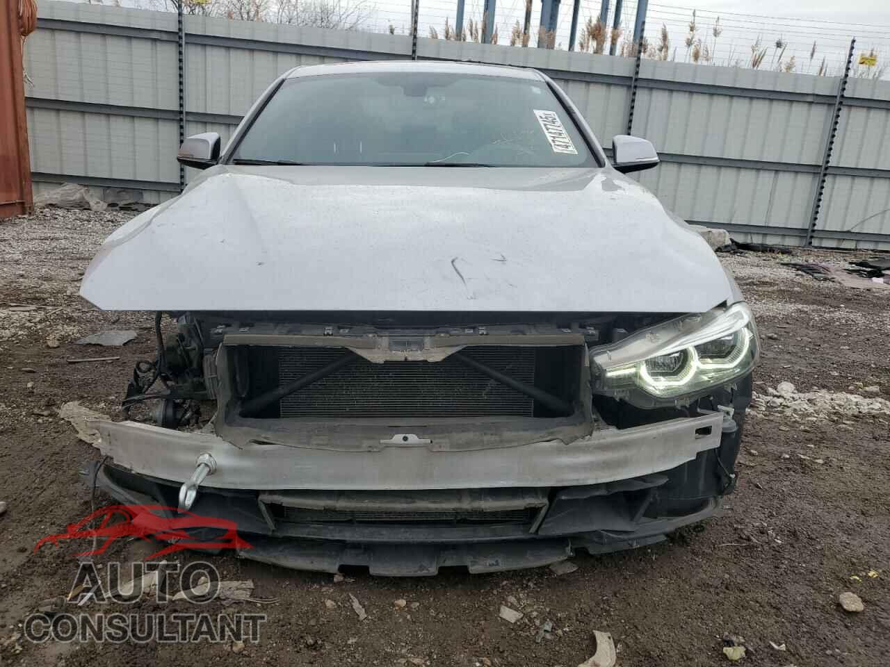 BMW 3 SERIES 2018 - WBA8D9G50JNU68521