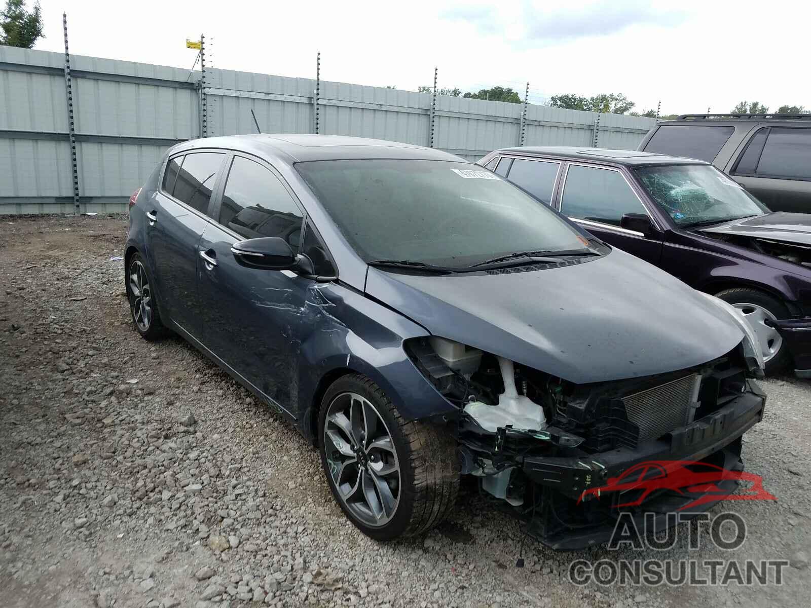KIA FORTE 2016 - KNAFZ5A34G5508133