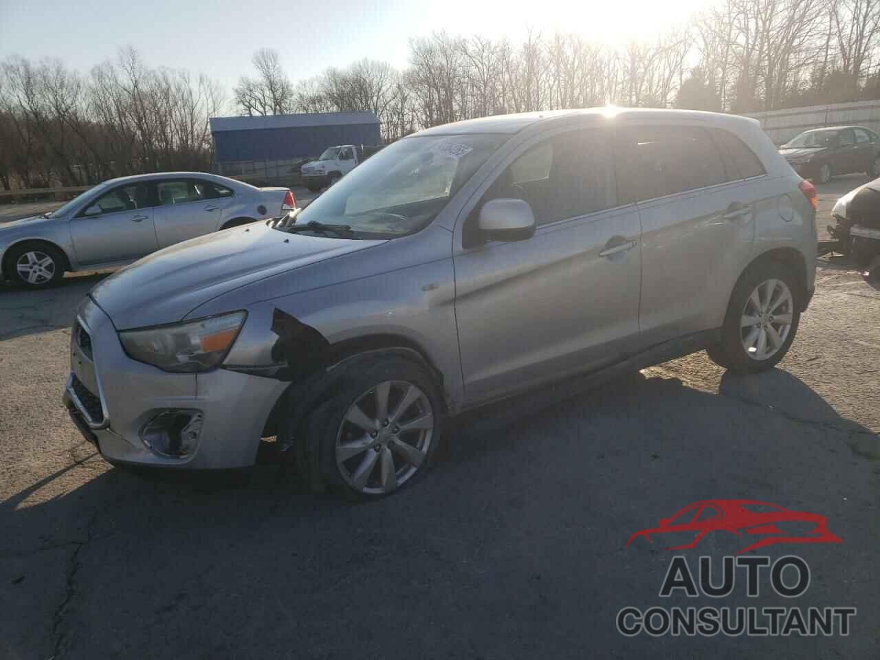 MITSUBISHI OUTLANDER 2013 - 4A4AR4AU3DE009179