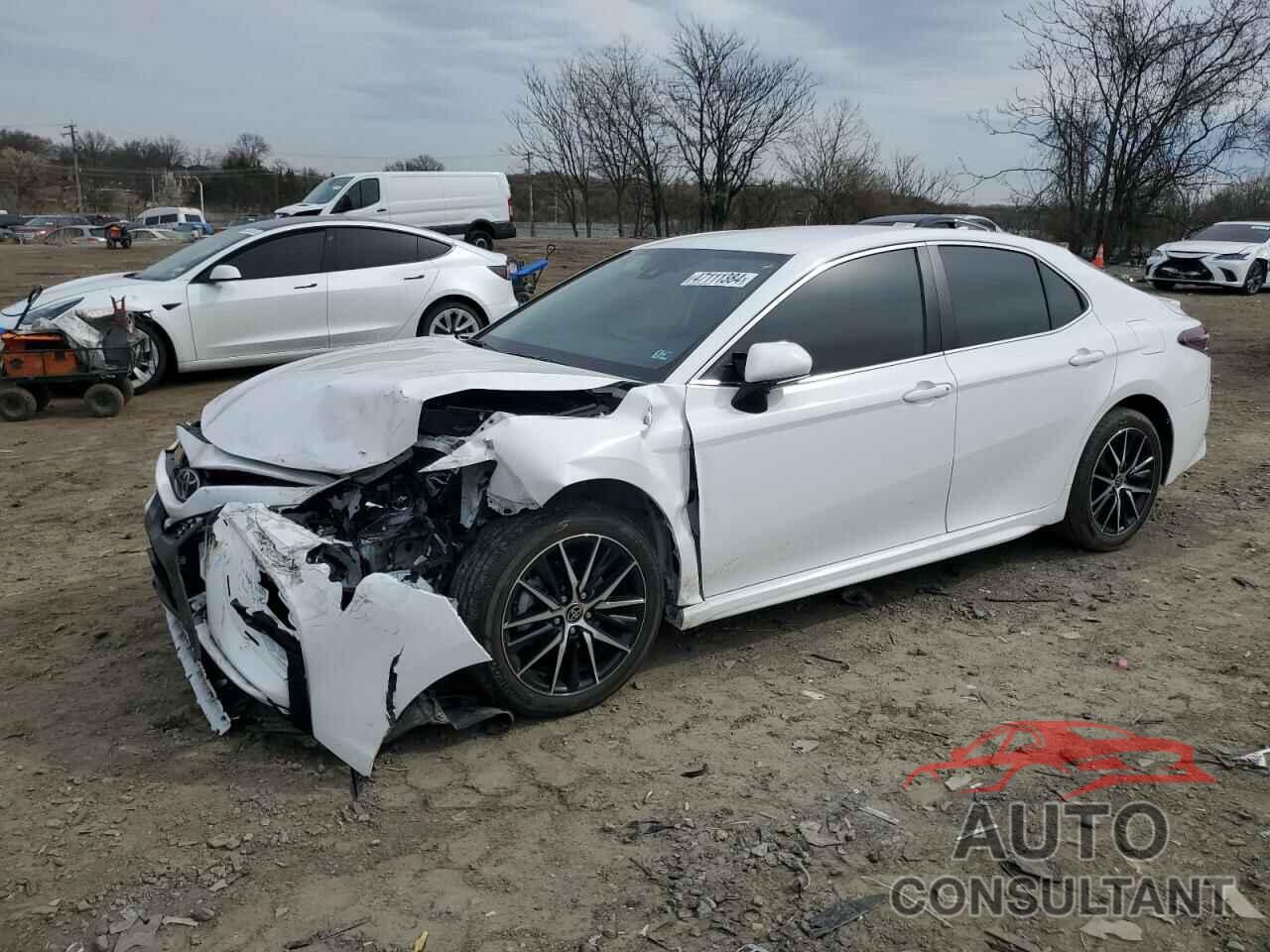 TOYOTA CAMRY 2022 - 4T1G11AK7NU651669